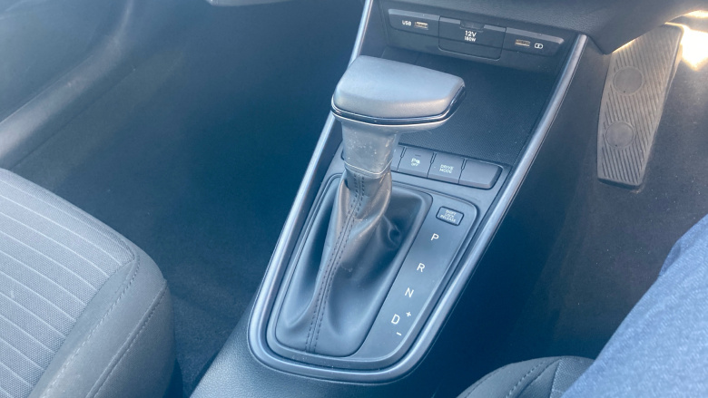 Hyundai i20 1.0T GDi 48V MHD SE Connect 5dr DCT Petrol Hatchback